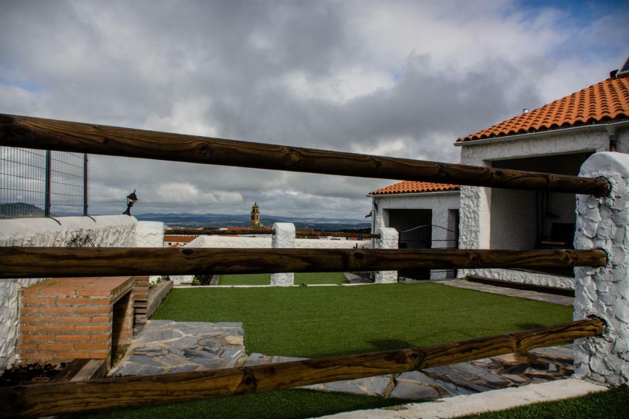 Penzion Mirador De Fuentes Fuentes de León Exteriér fotografie